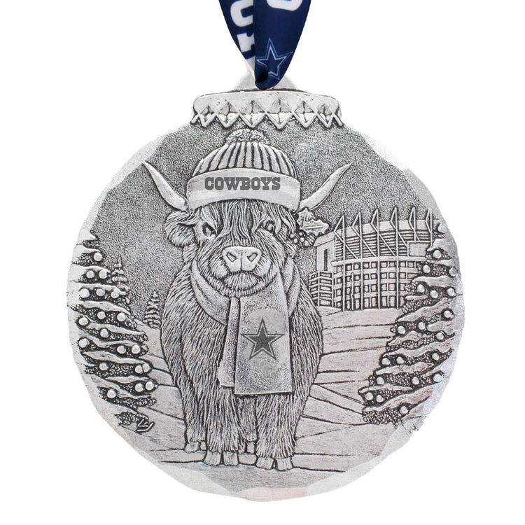 Dallas Cowboys Highland Cow Tailgate Pal Ornament