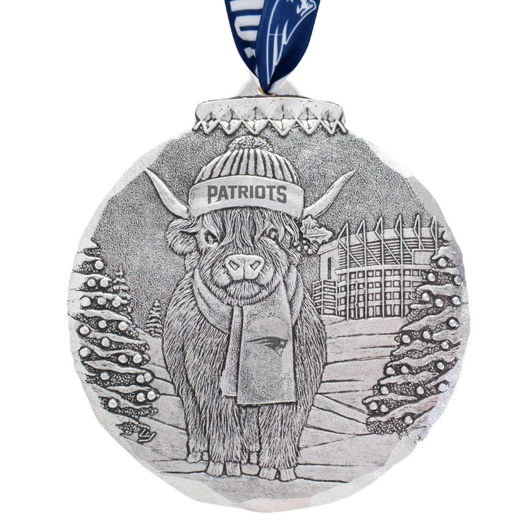 New England Patriots Highland Cow Tailgate Pal Ornament