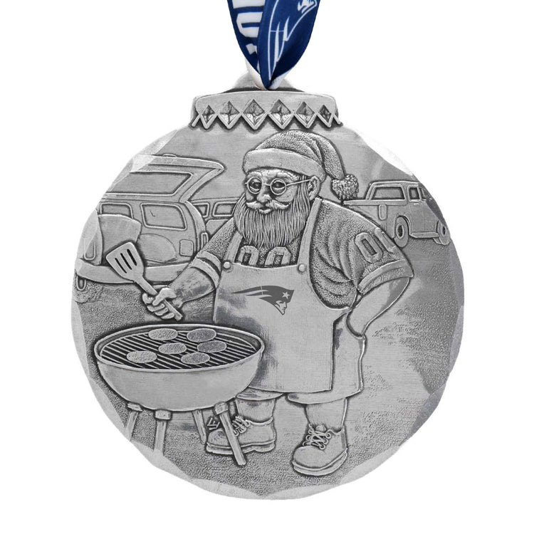 New England Patriots Santas Sizzlin Tailgate Ornament