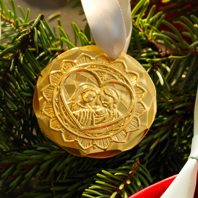 Limited Edition 2023 Heart of Christmas Annual Ornament (Gold Plated)