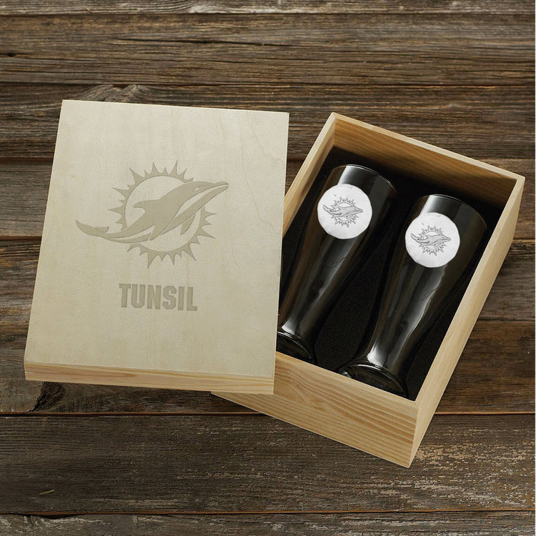 Miami Dolphins Pilsner Set and Collector's Box