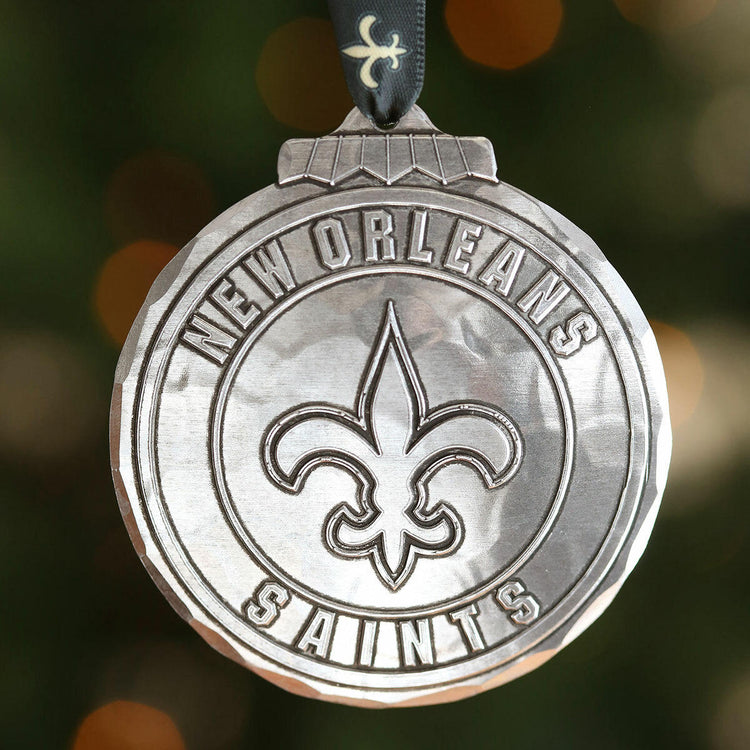 New Orleans Saints Classic Round Ornament (Aluminum)