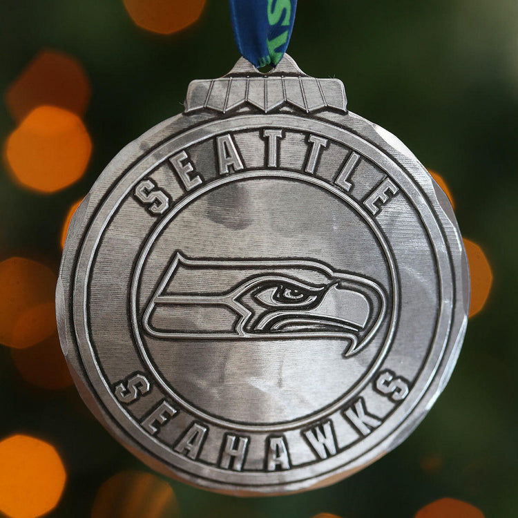 Seattle Seahawks Classic Round Ornament (Aluminum)