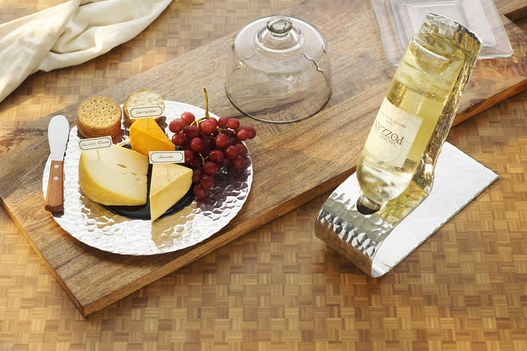 Start Holiday Dinner Parties With Hors d’Oeurves