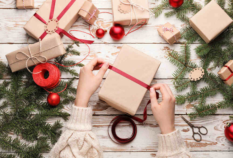 7 Heartfelt Personalized Christmas Gifts for Your Family
