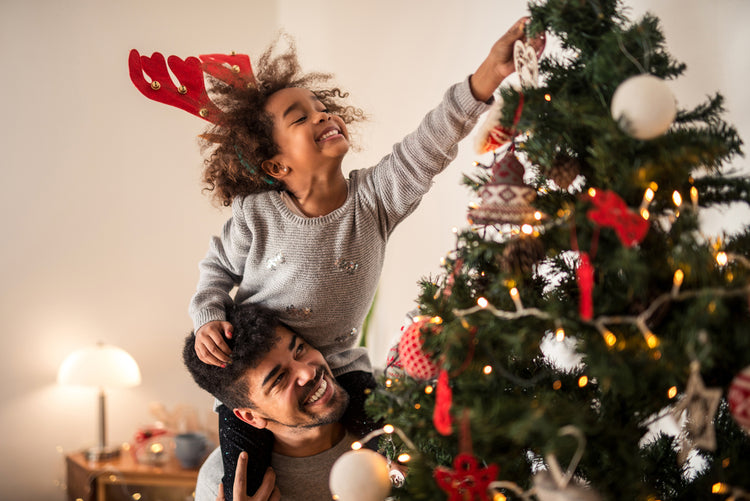 Gift Guide: 6 Best Dad Ornament Ideas
