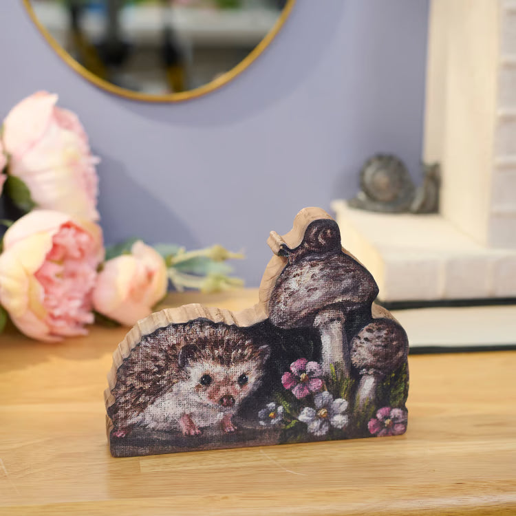 Woodland Hedgehog Sitter 
