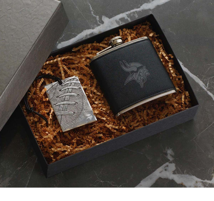 Minnesota Vikings Etched Flask and Bag Tag Gift Set