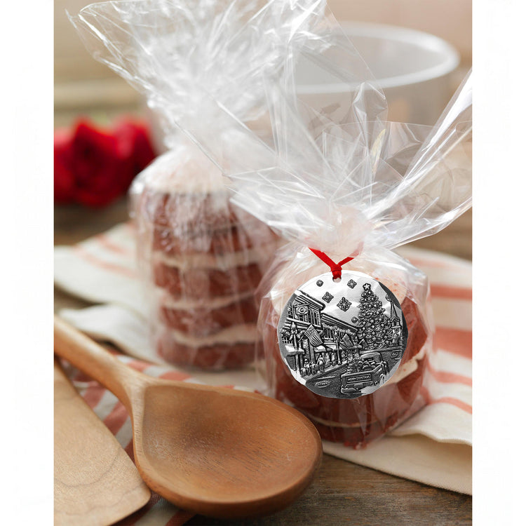 2021 Annual Ornament- An American Christmas (Aluminum)