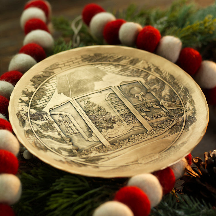 2022 Annual Christmas Plate- Home for Christmas Day (Bronze) 