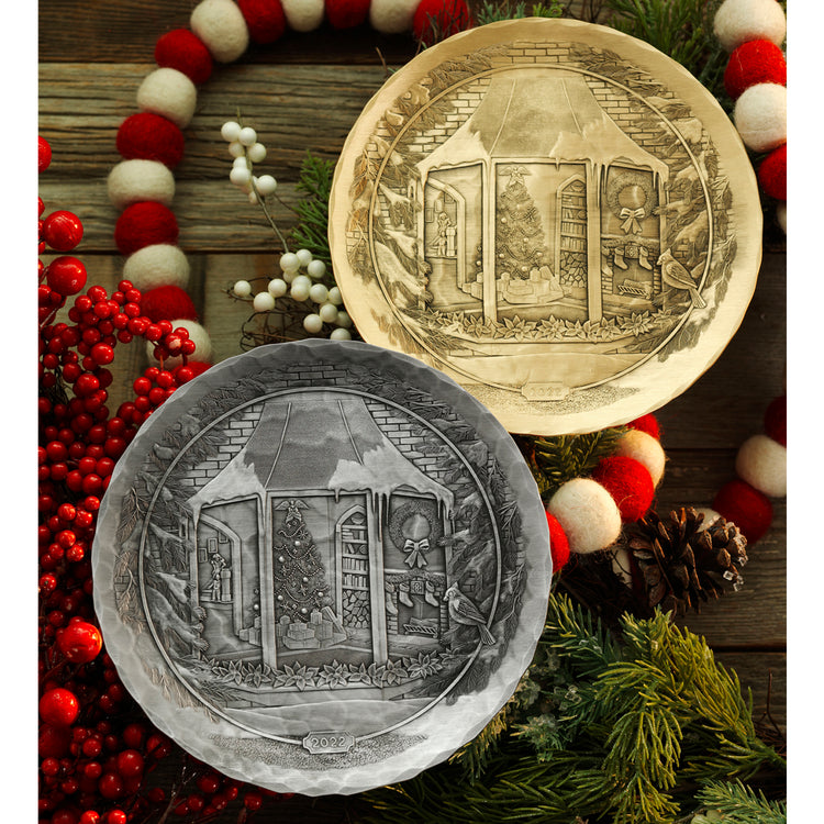 2022 Annual Christmas Plate- Home for Christmas Day (Bronze)