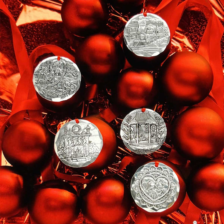 Annual Ornament 5-Year Starter Collector's Set