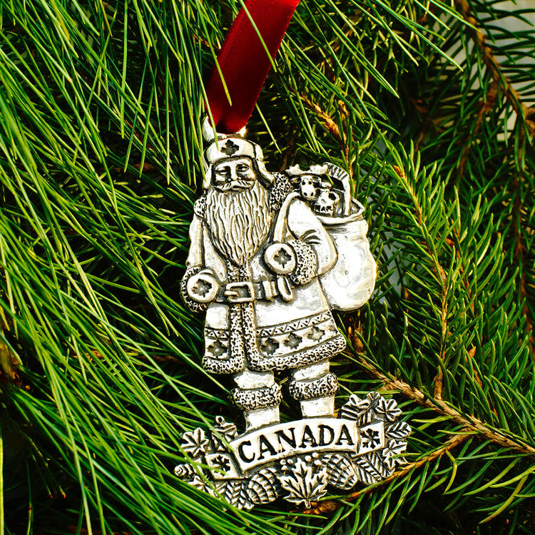 Canada: The Great North Santa Ornament 