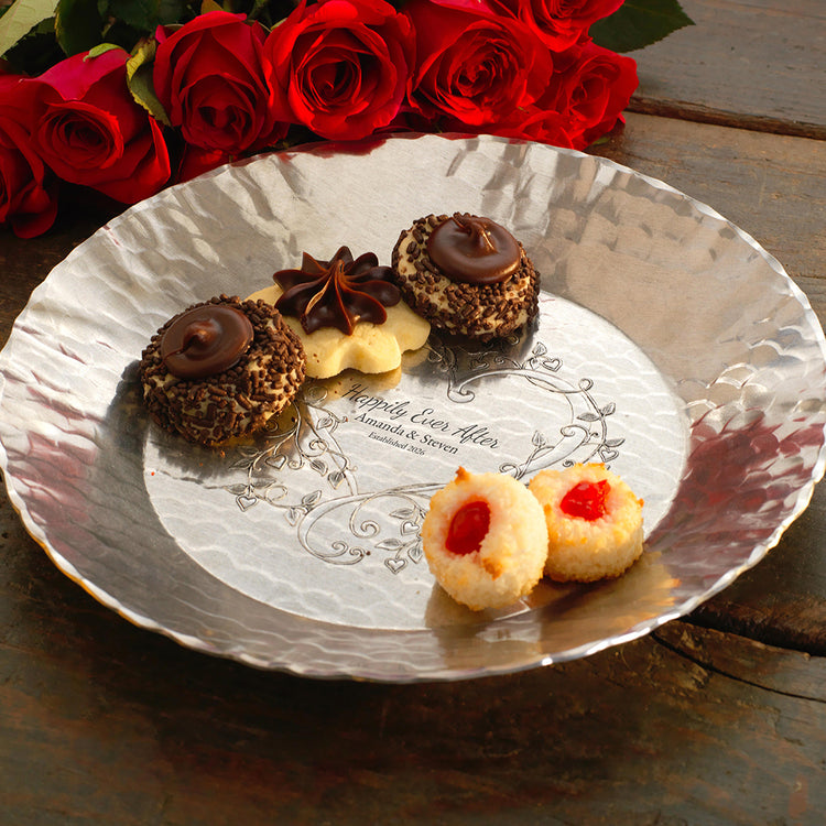 Heart and Vine Medium Round Tray (Aluminum)
