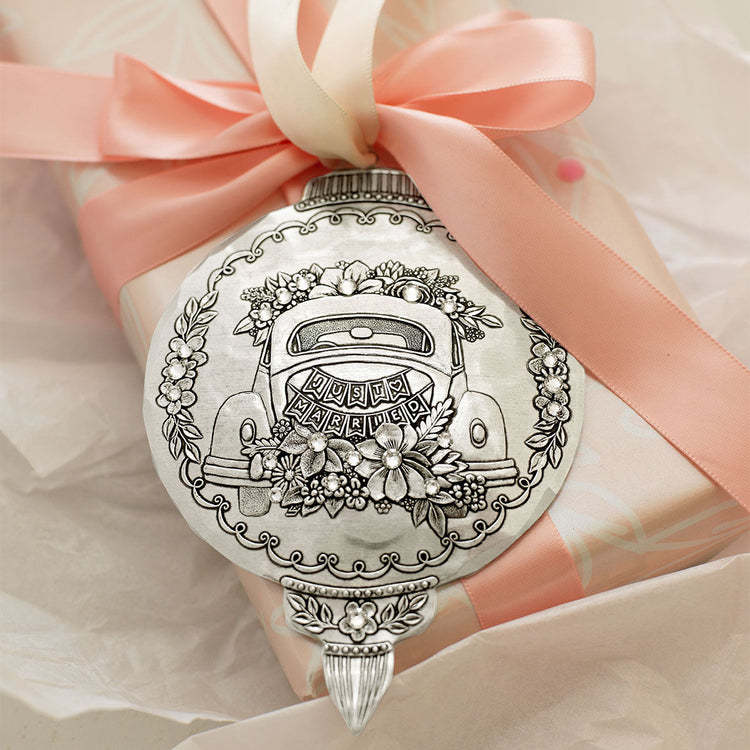 Just Married Vintage Car Ornament 