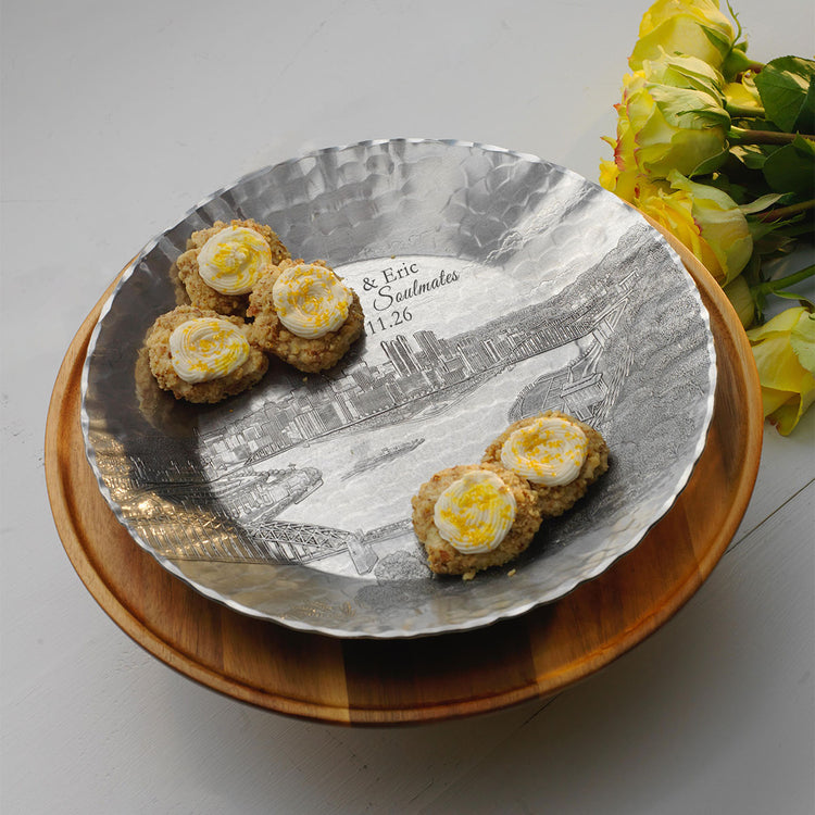 Pittsburgh Skyline Medium Round Tray (Aluminum)