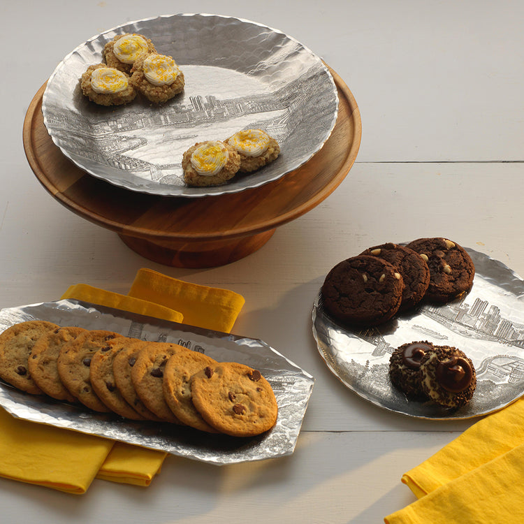 Pittsburgh Skyline Medium Round Tray (Aluminum)