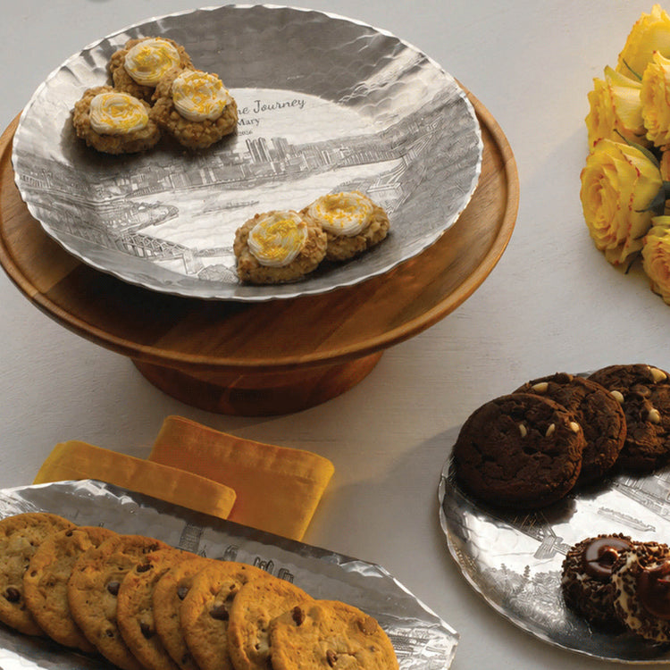 Pittsburgh Skyline Medium Round Tray (Aluminum)