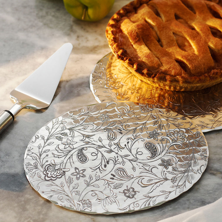 Tracery 8" Round Trivet