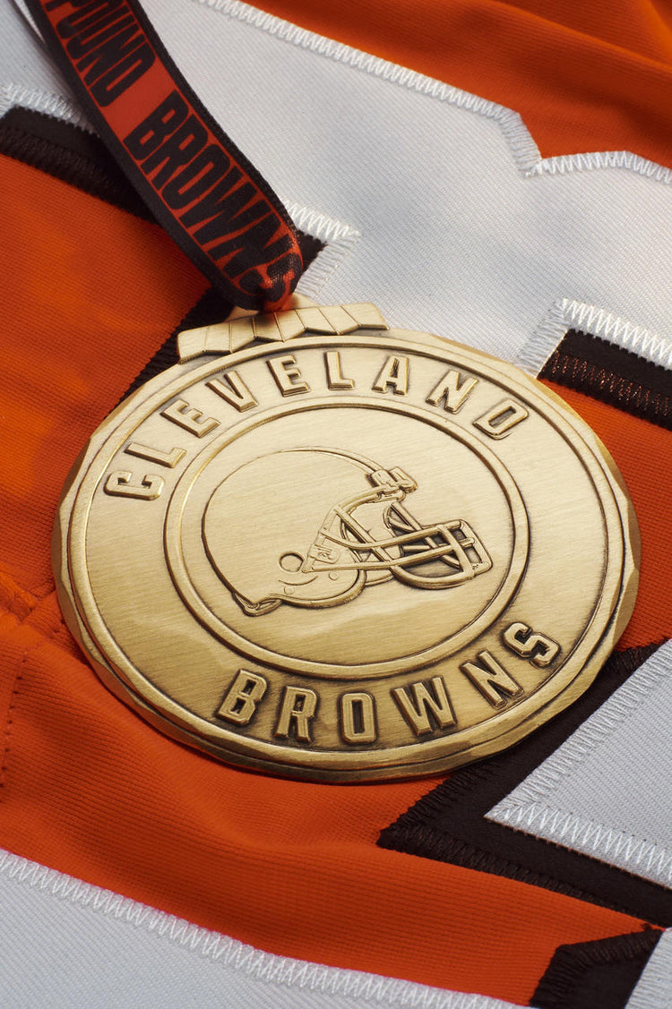 Cleveland Browns Classic Round Ornament (Bronze)