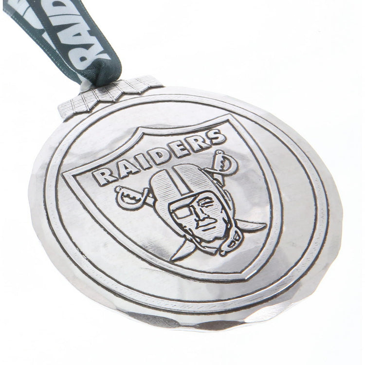 Las Vegas Raiders Classic Round Ornament (Aluminum)