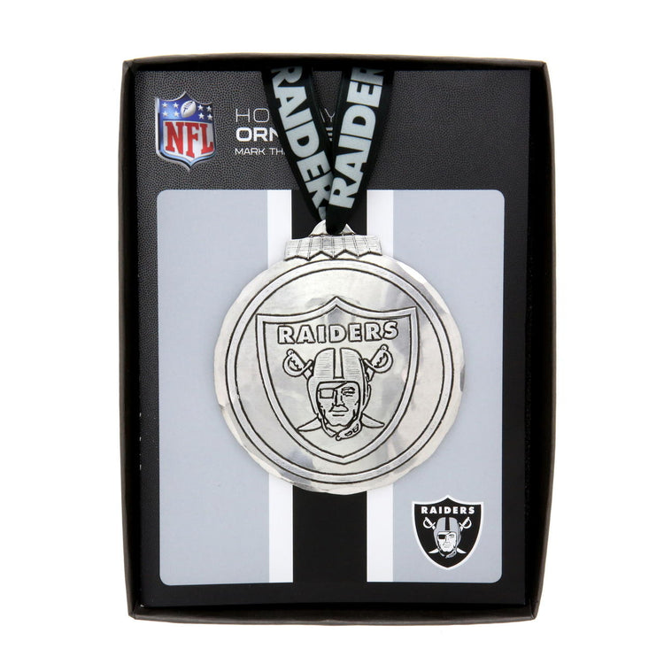 Las Vegas Raiders Classic Round Ornament (Aluminum)