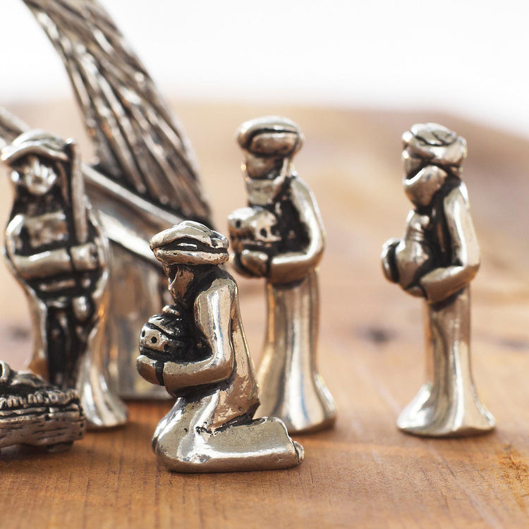 Mini Nativity 10-Piece Boxed Set - Wendell August Forge